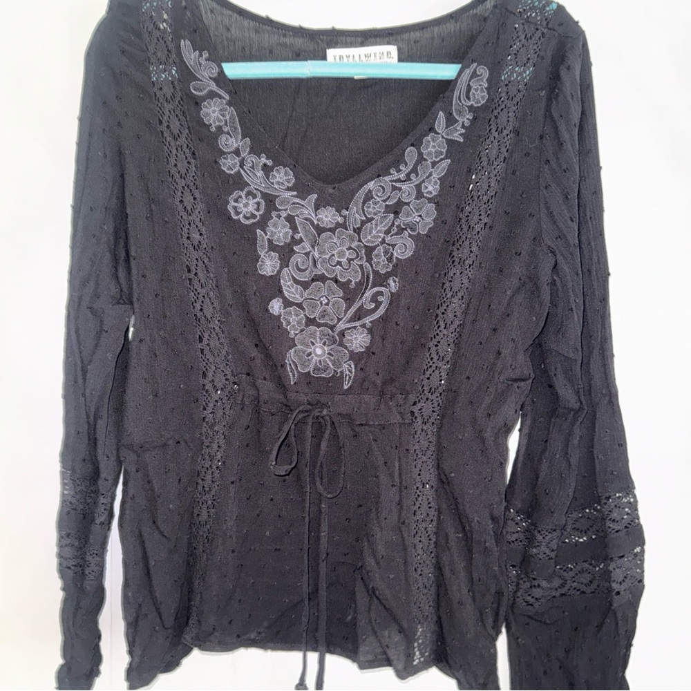 Idyllwind Black Floral Embroidered Blouse